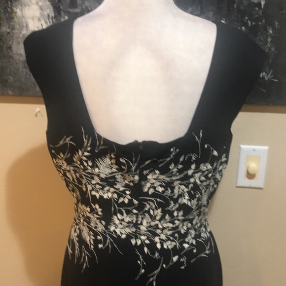 Maggy London Black Sheath Ankle Length Dress w/White Floral Embroidery-Size 10 - Picture 4 of 11